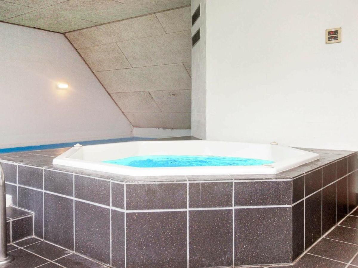 10 Person Holiday Home In Bl Vand Blavand Ruang foto