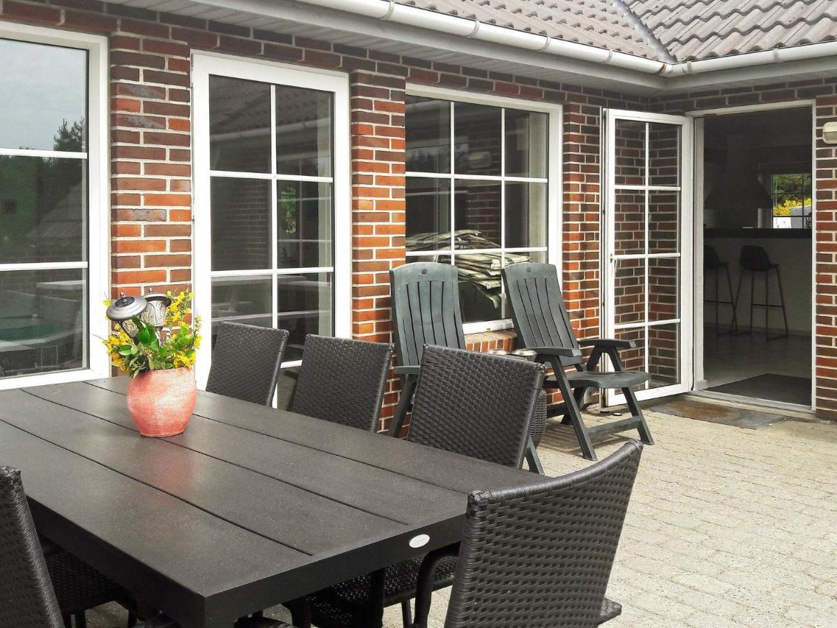 10 Person Holiday Home In Bl Vand Blavand Ruang foto